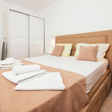 Villa Providenca Apartments Tivat Exterior foto