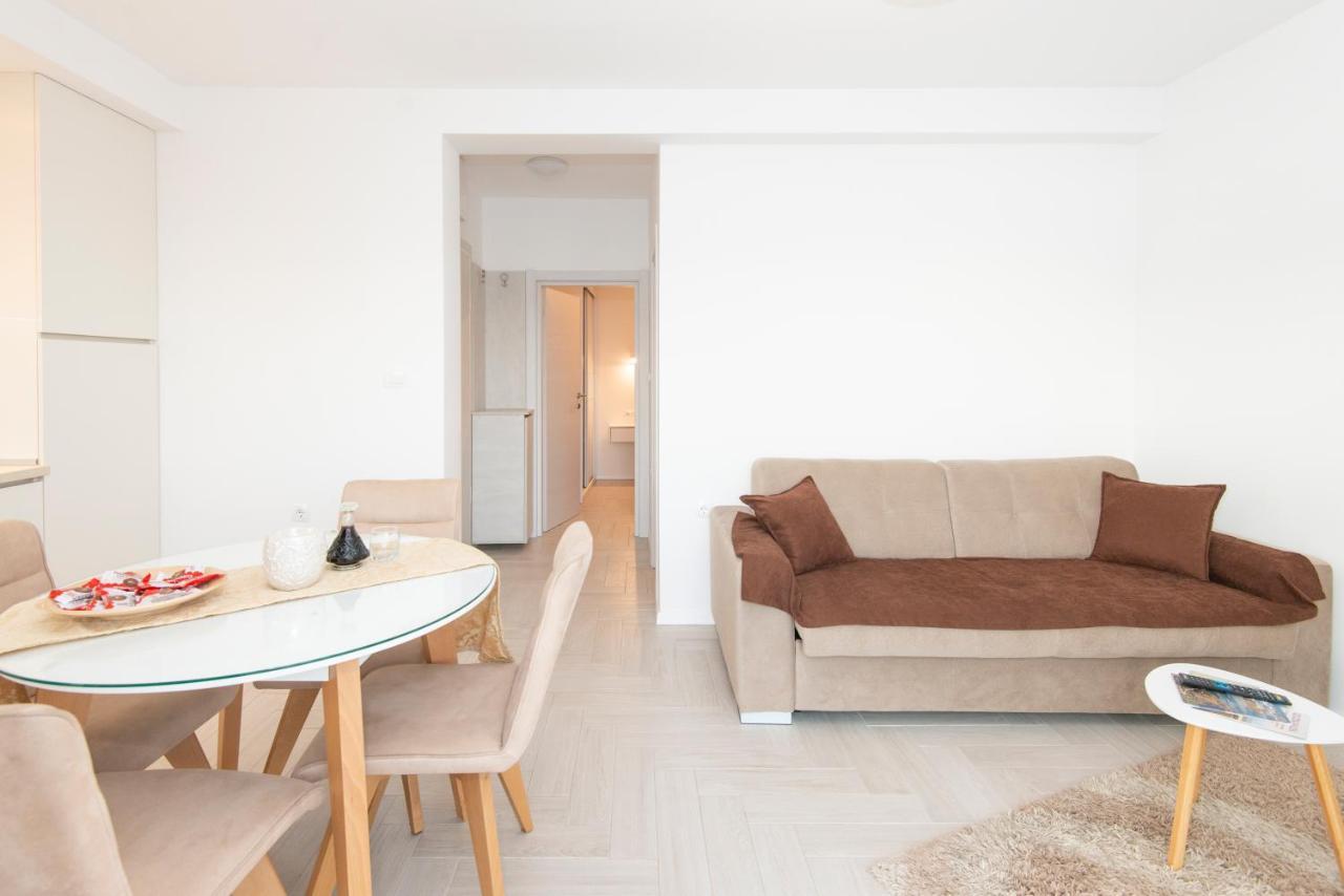 Villa Providenca Apartments Tivat Exterior foto