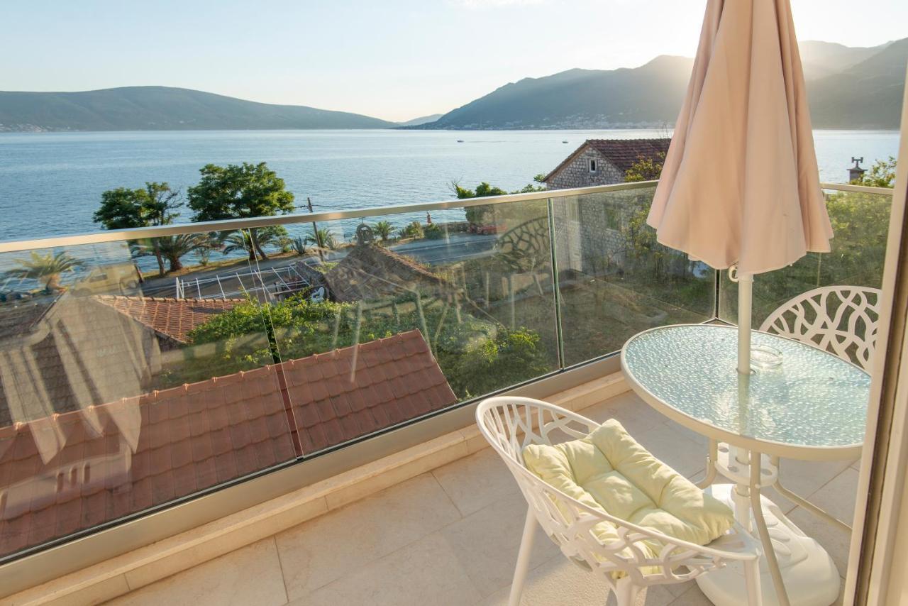 Villa Providenca Apartments Tivat Exterior foto